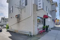 2 Mi to Waterfront: Walkable Fall River Apartment! Hotels near Battleship Cove