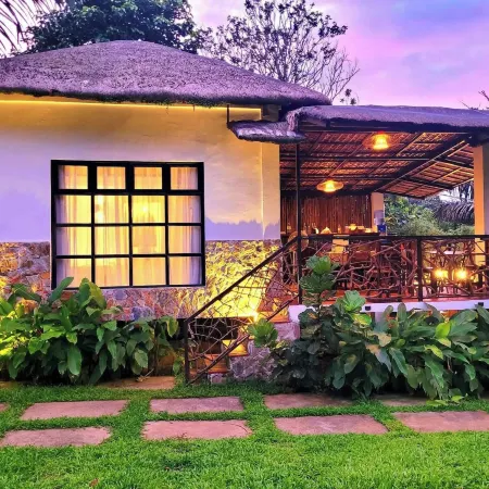Modern Bahay Kubo near Tagaytay - Casita Anahaw