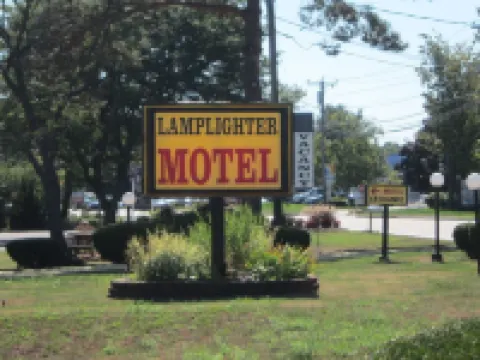 Lamplighter Motel - Clinton, Connecticut Hotels in Clinton