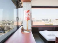 Volkshotel Hotels near Oost