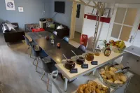 Flensbed Hotel & Hostel - فطور