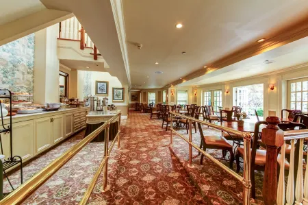 The Olde Mill Inn Basking Ridge Отели рядом с достопримечательностью «Нокия Белл Лабс»