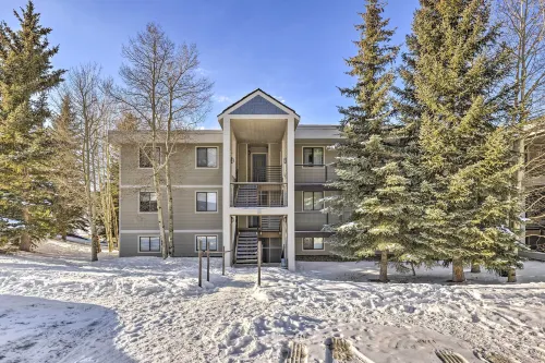 Mtn/Lake Views & 3 Mi to Skiing: Dillon Condo - Huoneistot