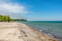Sodus Point Home - Walkable to Beach! - Wifi