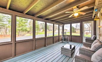 Cozy Sherrodsville Home Walk to Lake Atwood!