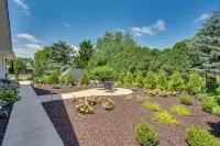 Peaceful Harvard Vacation Rental 3 Mi to Town!