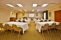 Holiday Inn Express & Suites Lake Okeechobee