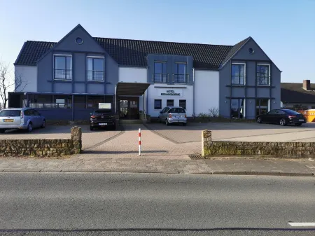 Hotel Bismarckhöhe Отели в г. Ленгерих