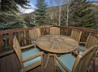 2109 B Chamonix Home