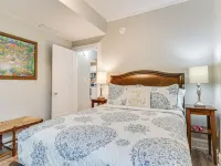 Family Apartment w/ Deck + Yard Near Northwestern Hotels in Skokie