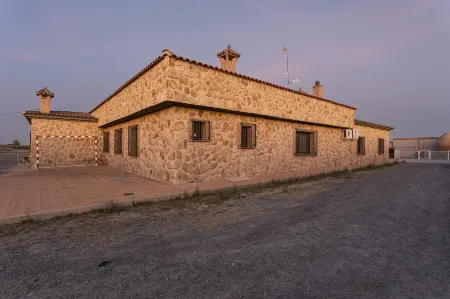 Casa Rural Abuelo Mauri 4 Estrellas Отели рядом с достопримечательностью «Castillo de Consuegra»