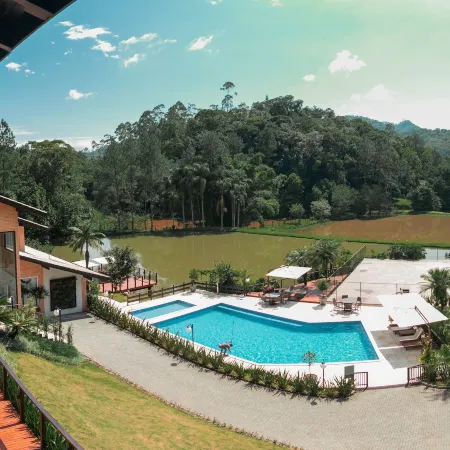 Village du Lac Hotel