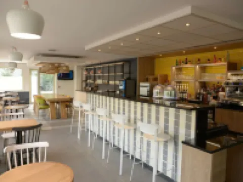 プルミエール クラッセ セット - バラリュック エローのホテル