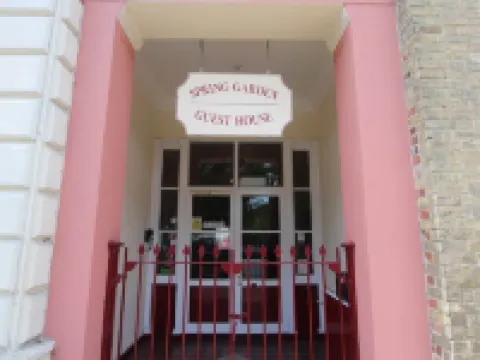 Spring Garden Guest House Hotels near Haslar Marina