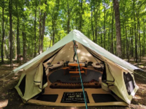 Pov Lake Resort & Glamping Campground Hotels in Phelps