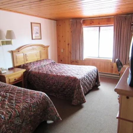 Travelers Lodge