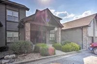 Branson West Villa w/ Golf Course View & Pool! - 3-Star