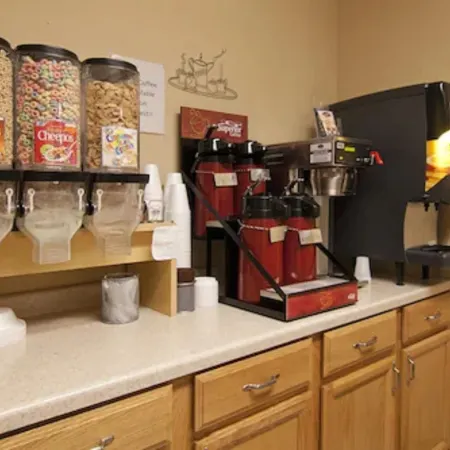 Americas Best Value Inn Отели в г. Гудхью