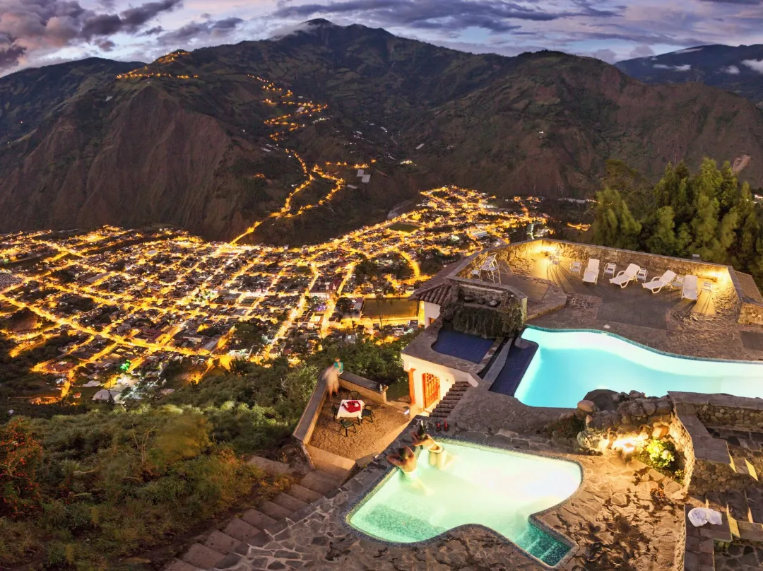Luna Volcán, Adventure Spa - Banos