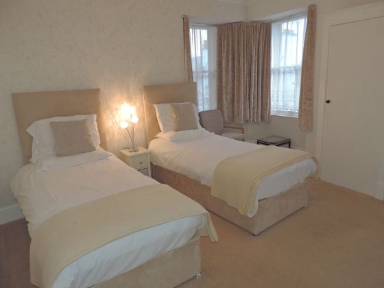 Waverley Hotel