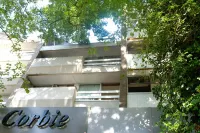 Corbie Mol Hotels in Geel