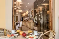 Hotel Boston - breakfast