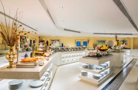 Alreem Village Hotel Отели рядом с достопримечательностью «Royal Commission for Jubail and Yanbu»