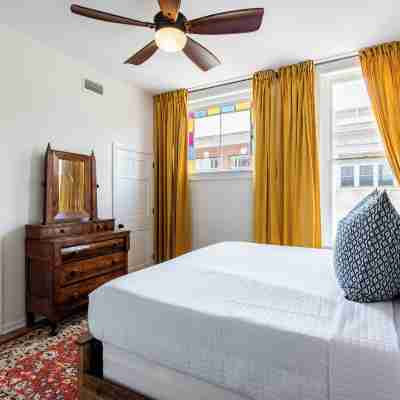 The Woodford Hotel Rooms