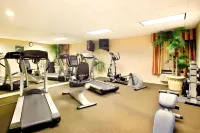 Holiday Inn Express Milwaukee-West Medical Center Hotels in Wauwatosa
