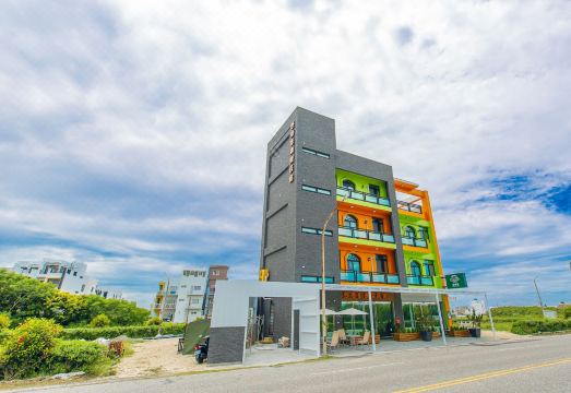 4. 애터미 펑후완..