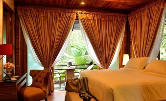 32 Coffee Hill & Resort