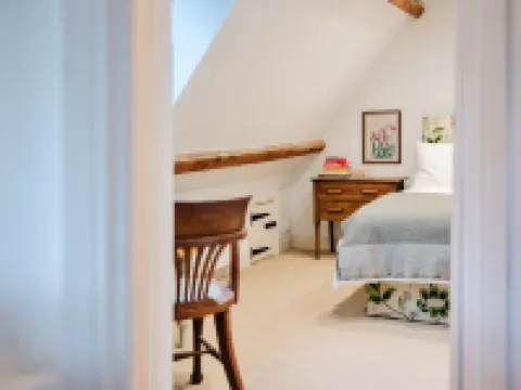 Courtside Cottage