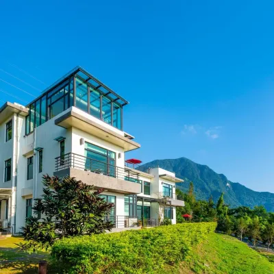 Azure Villa Hotels near Taroko National Park