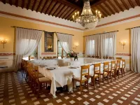 Il Piccolo Castello Hotels in Monteriggioni