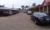 Tomats Hotel and Suites
