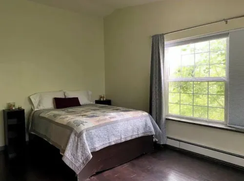 Historic home close to downtown Fairbanks!!