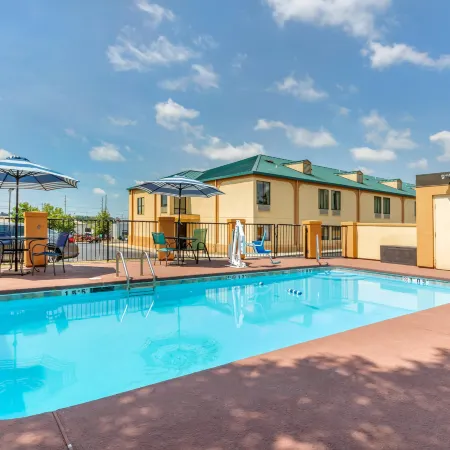 Quality Inn Auburn Campus Area I-85