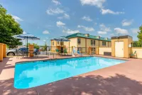 Quality Inn Auburn Campus Area I-85