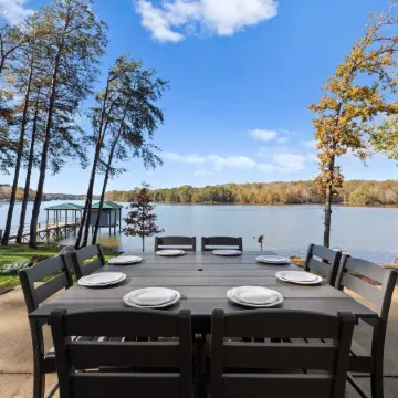 Sunset Pointe by Avantstay Waterfront, Beach, Fire Pit Sleeps 14 5bdr 4BA