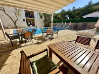 Akhdar Apartments - Pool