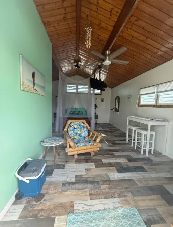 Ocean View W/Golf Cart-Balcony Studio-Grand Turk