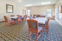 Super 8 by Wyndham Atchison