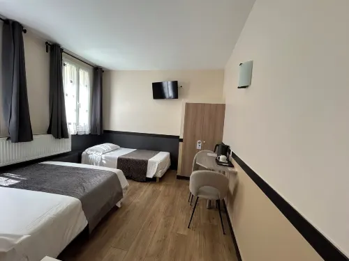 Hotel des Bains à 10 Min de Paris Hotels in Creteil