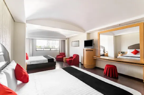 Capital O Andrade, Mexico City