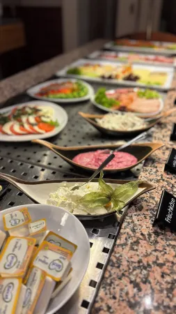 Kräuterhotel & Restaurant Heidejäger Отели в г. Ахаузен