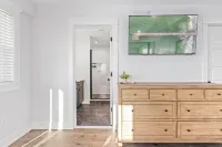 Spacious 5-bedroom townhome in Margate City with 3-car garage and elevator