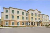 Spark by Hilton Victoria Hotel in zona Riverside Stadium