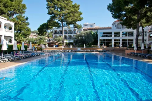 Beach Club Font de Sa Cala Hôtels à : Font de Sa Cala