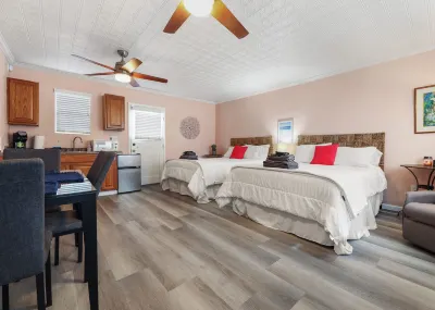 Sequoia Park CA Coast Wineries Skiing-All Day Trips from Comfy Apt Hotel in zona Key west