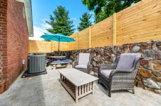 'My Tennessee Mountain Home' in Kingsport Отели в г. Кингспорт